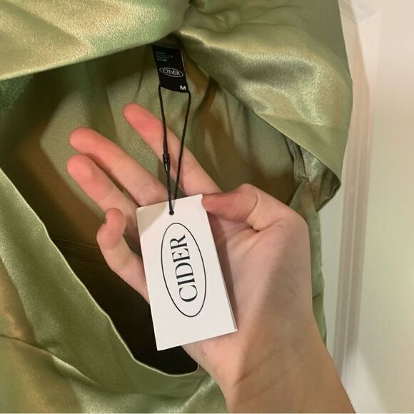 Cider Green Ruched Satin Midi Dress NWT - Picture 4 of 6
